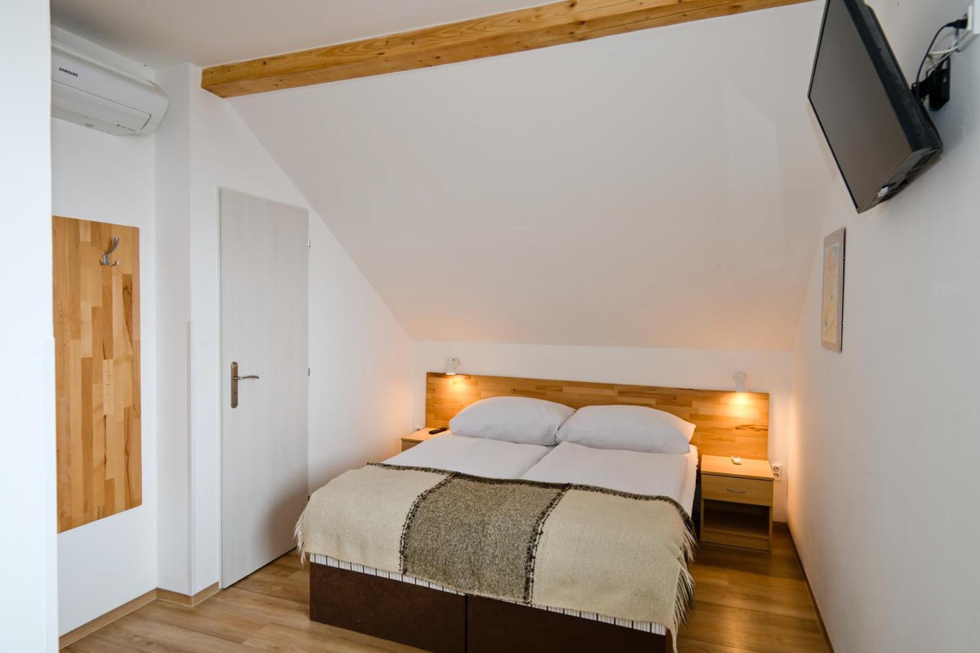 Wellness Vila Bohemia Prague Exterior photo